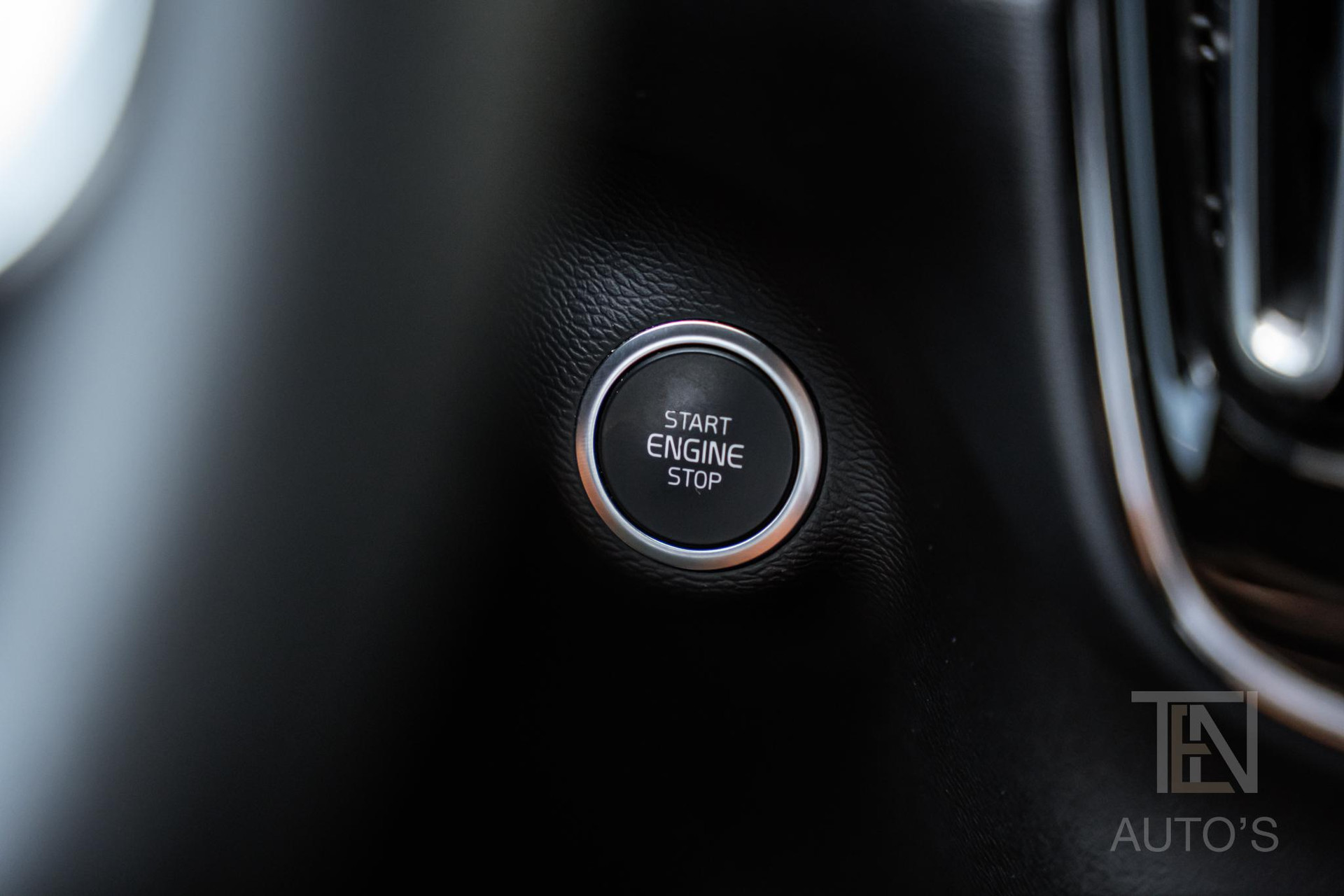 45907068-27.jpg