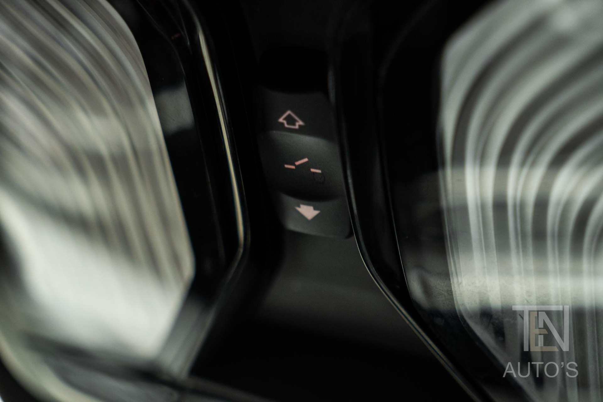 47807204-50.jpg